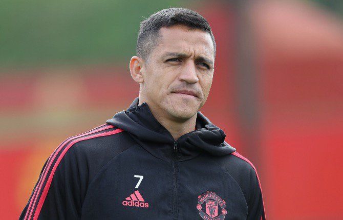 博格巴曼联的困境,博格巴带领曼联重返巅峰