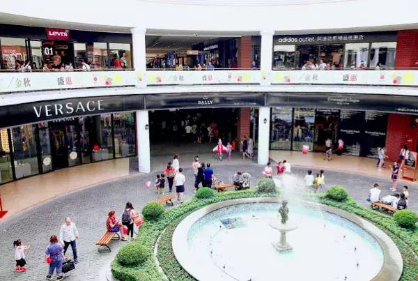 人从众的读音,人从众𠈌的意思