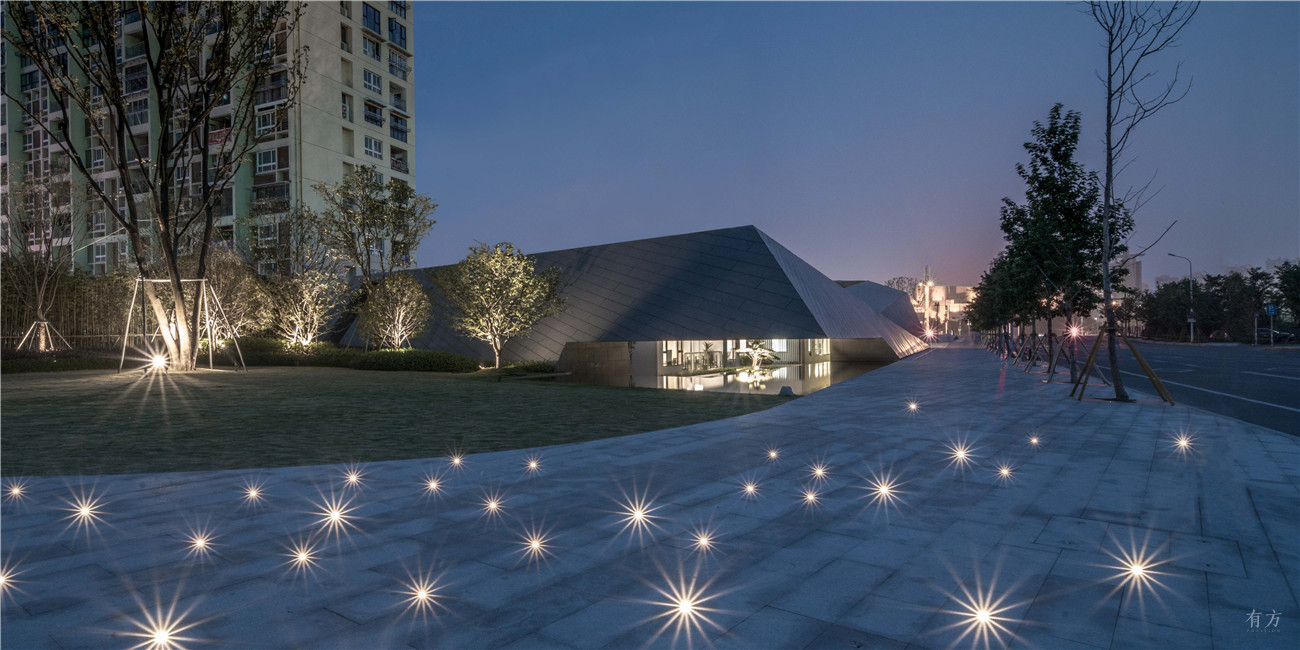 涓浗鍙欎簨,涓浗鍙欎簨浣滃搧