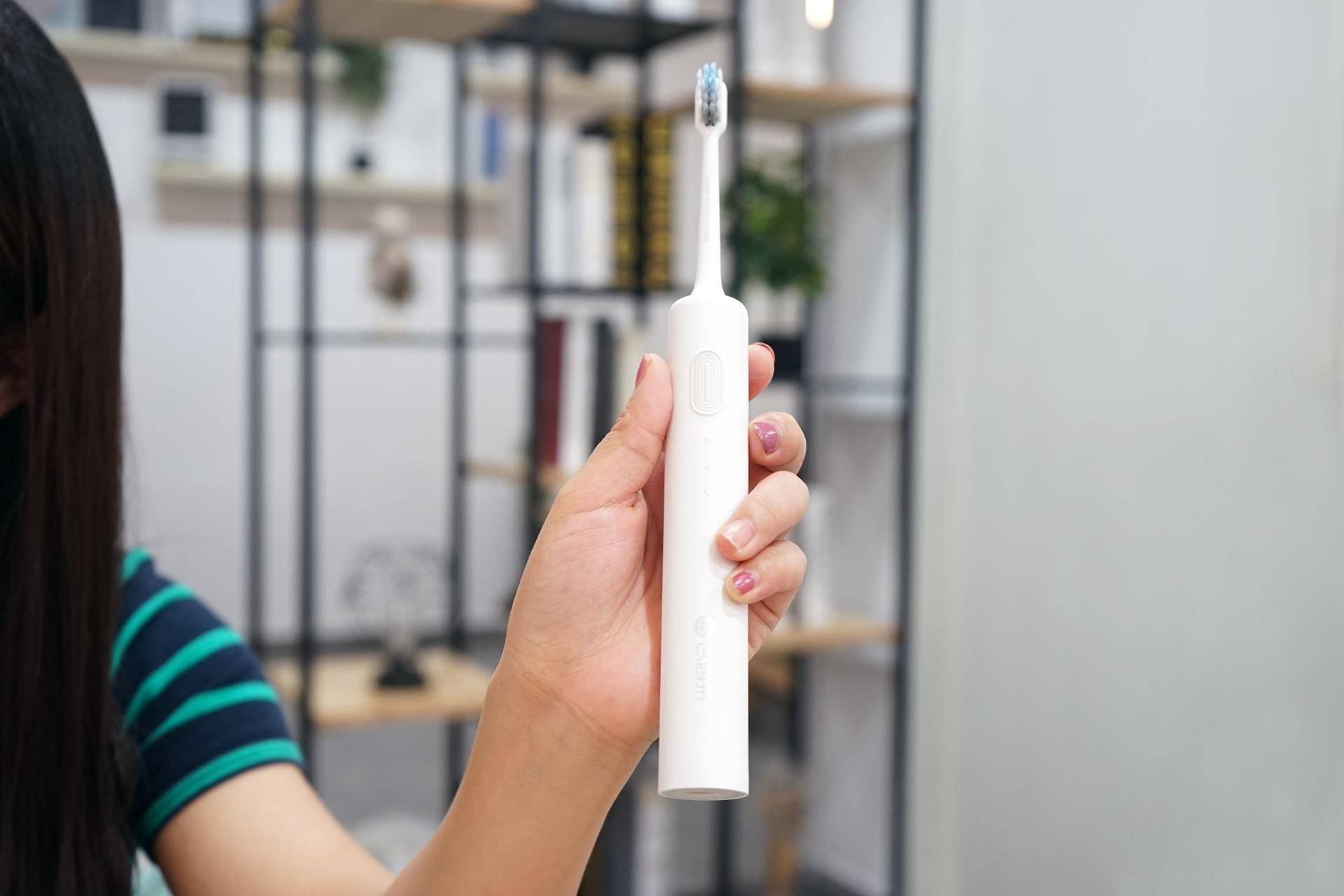 贝医生声波电动牙刷震动无力,米家声波牙刷贝医生