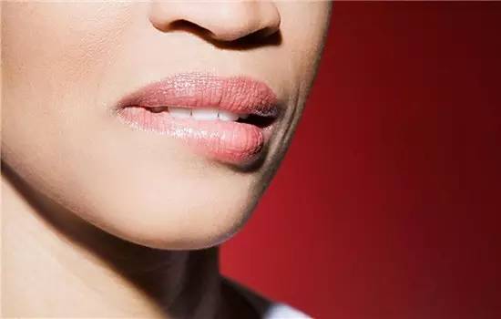 有唇纹怎么去除唇纹,修复唇纹淡化唇纹