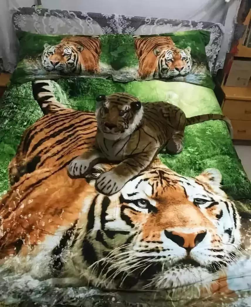 国庆放假回家，看到我妈做的新拖鞋，我哭了……