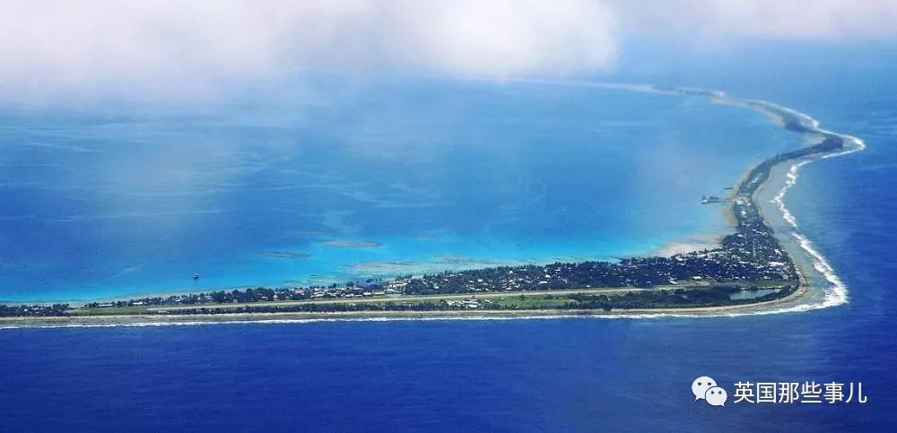 富豪假扮游客去谈生意，一出手就救下这个濒临灭绝的小国家，太魔幻