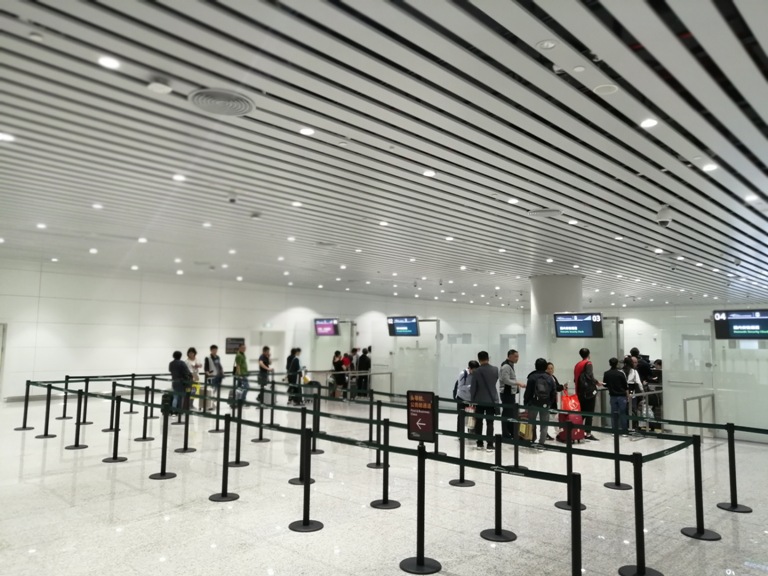 白云机场化妆品携带,白云机场境外购酒