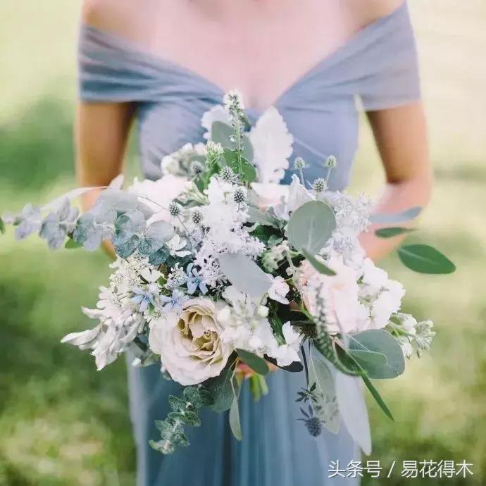 复古手捧花的最佳搭配,手捧花最佳搭配图片