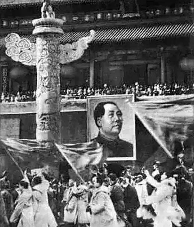 毛主席画像的诞生