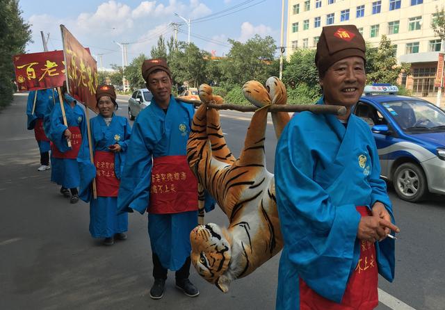 开心星期四英文怎么读,开心字谜天天猜