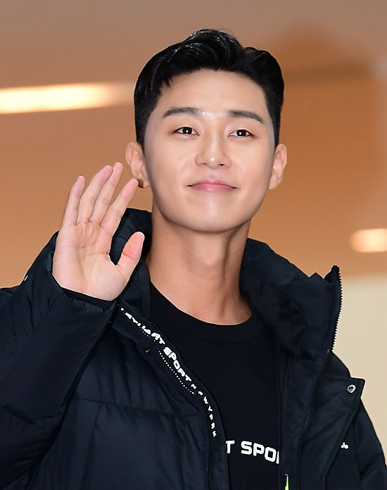 朴敏英朴叙俊有一起参加综艺吗,朴叙俊羽绒服穿搭