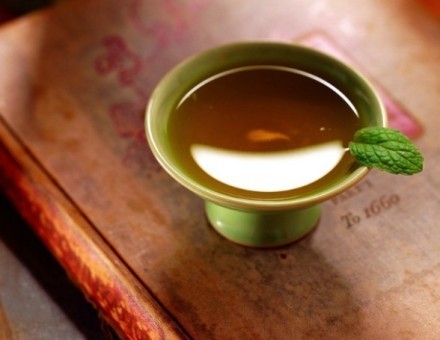 人走茶就凉就不要去问为什么,人走茶凉是自然规律人没走就茶凉