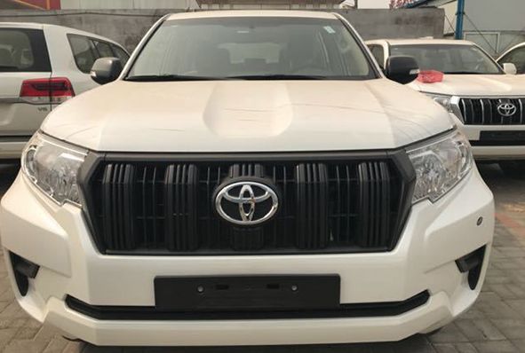 2024平行普拉多柴油版,丰田普拉多2.7平行车价格