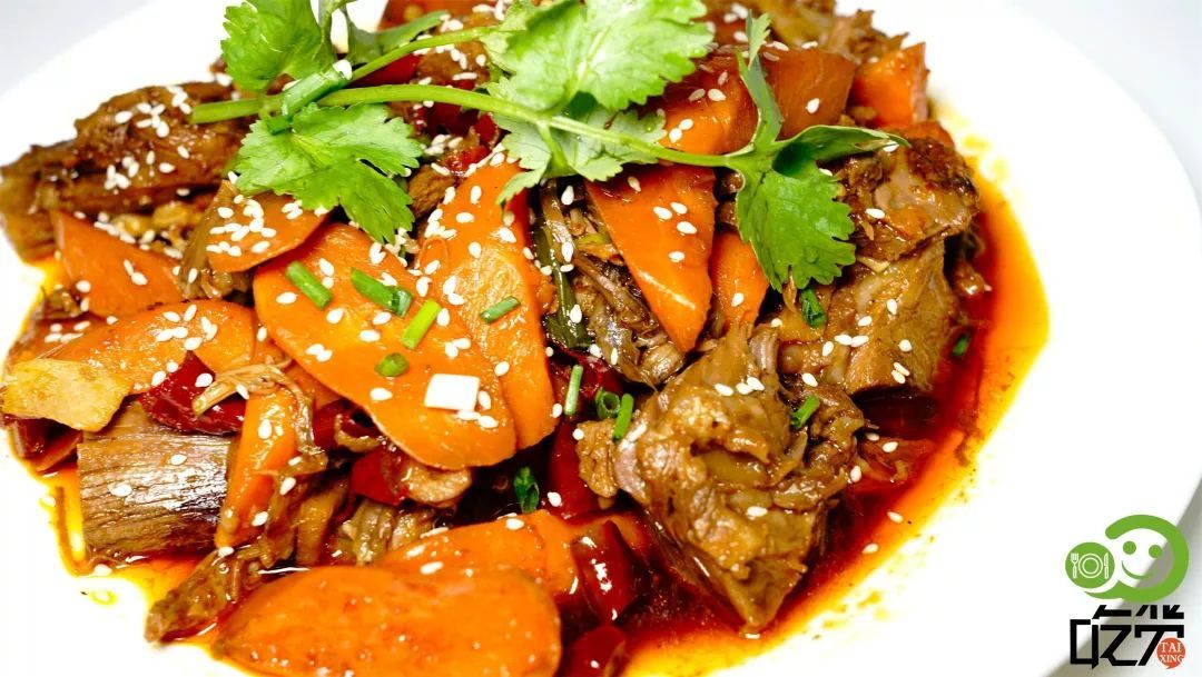 烧烤来了！地道*疆新**味藏在这里！全羊席、川菜包圆！