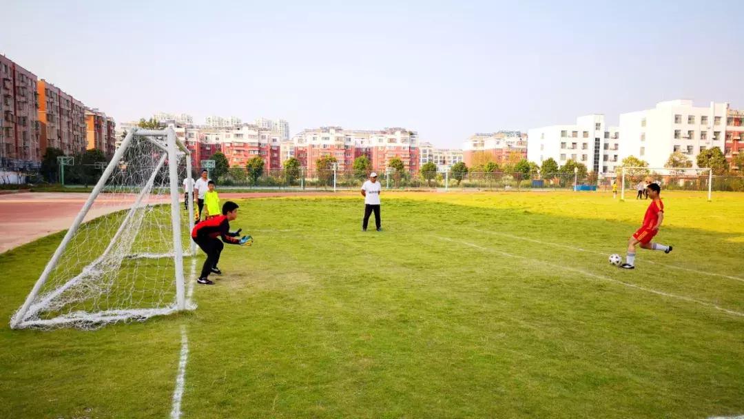 郑梁梅中学足球队员,涟水县郑梁梅小学2019