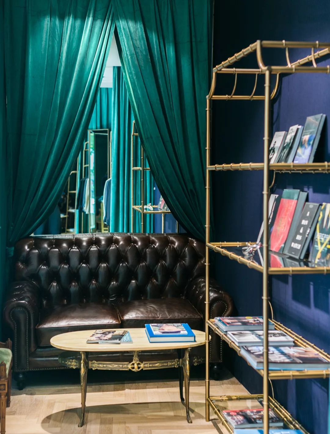 换上明星酷美短发秋天还有更多好去处等你来探