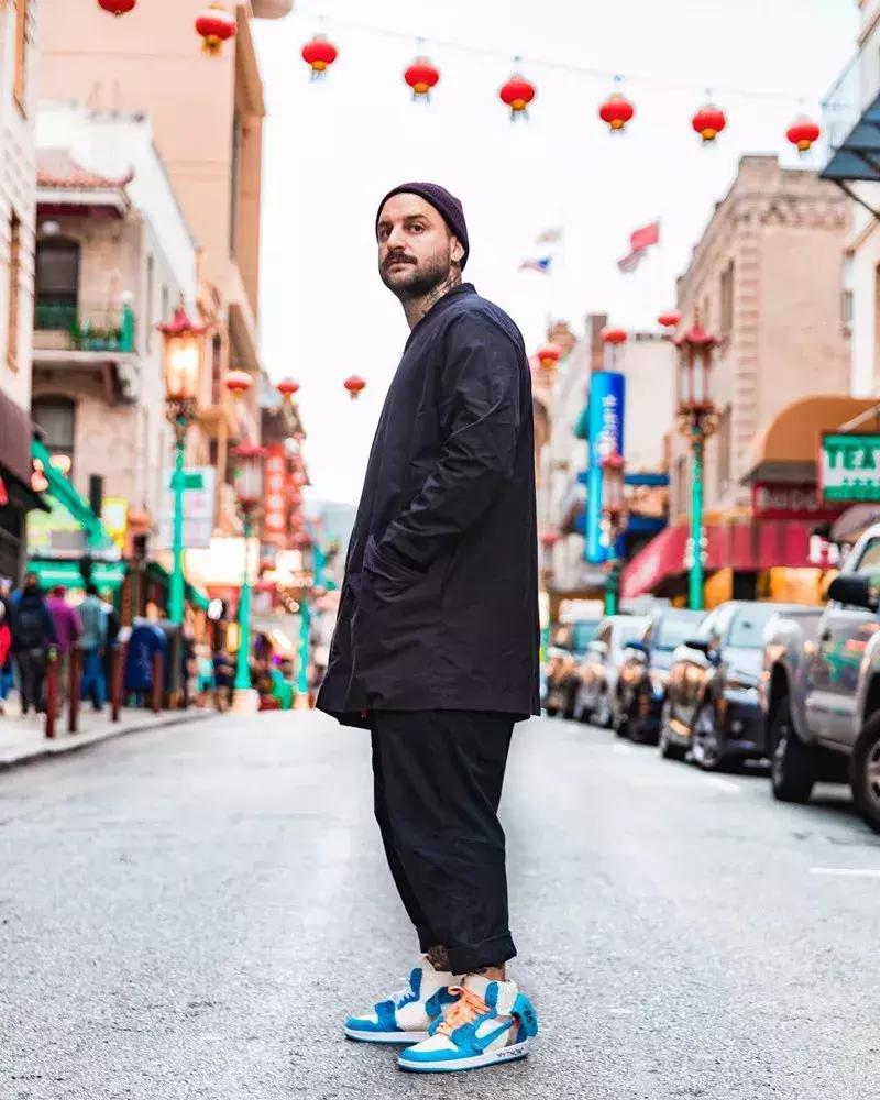 不止十万美金的镶钻球鞋!出自他手的球鞋,最便宜也要一千美金!