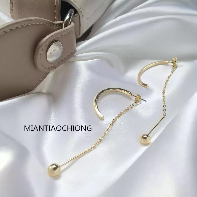 为了好看的耳钉打了耳洞,耳环推荐小众无耳洞