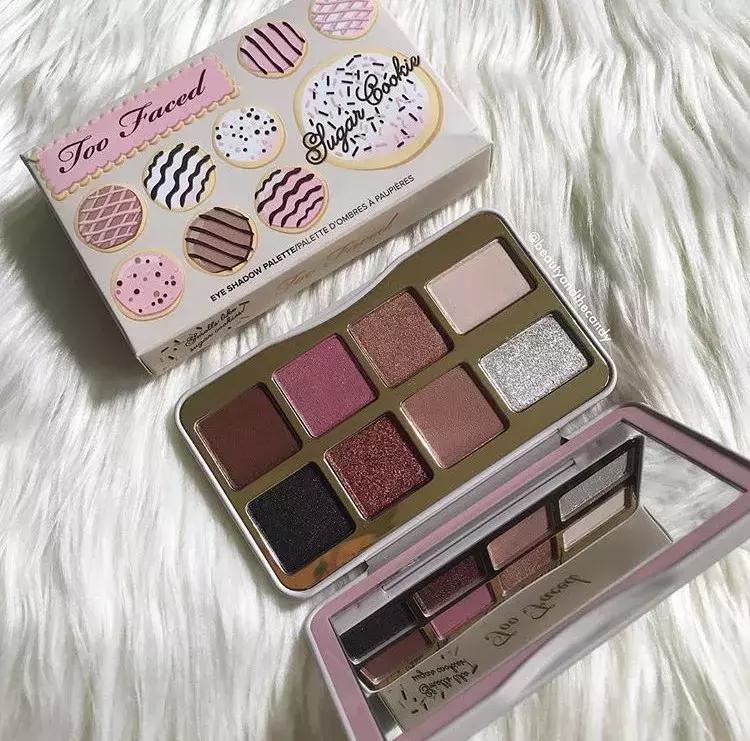 精选这5款圣诞限定彩妆,准备好你的钱