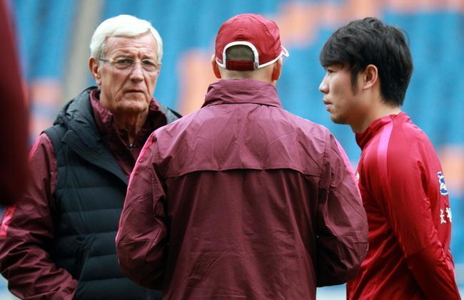 表弟终于入选国足表哥却因伤退出中国版兰帕德兄弟无缘并肩作战