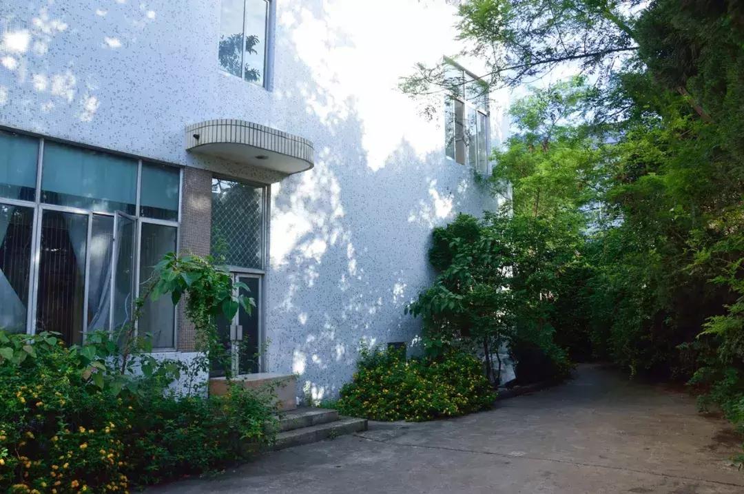 厦门80年代的卷烟厂,他花2年的时间改造,最后的模样惊艳所有人