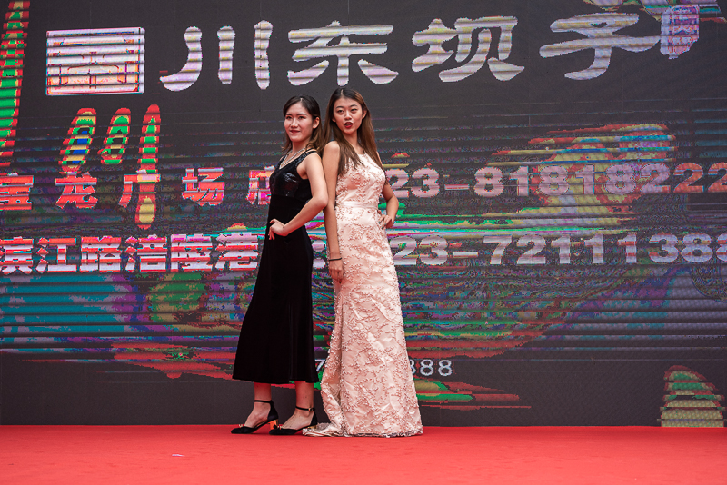 「乡行散记」滨江路的川东坝子涪陵城的美味火锅