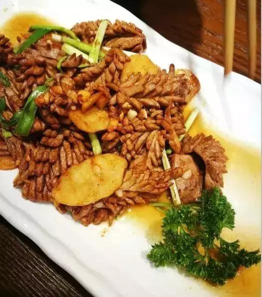 济南最正宗鲁菜饭店排名,济南尚德源鲁菜馆哪家最好