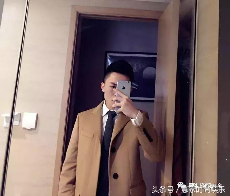 采访别人一身衣服多少钱,采访男生一身穿搭几十万