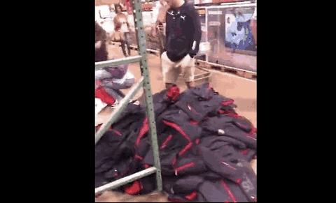 现实中釜山行的场景真实存在,现实版釜山行纪录片传奇