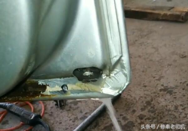 刚买的新车开几年就坏了,刚开了一年的车坏了两次