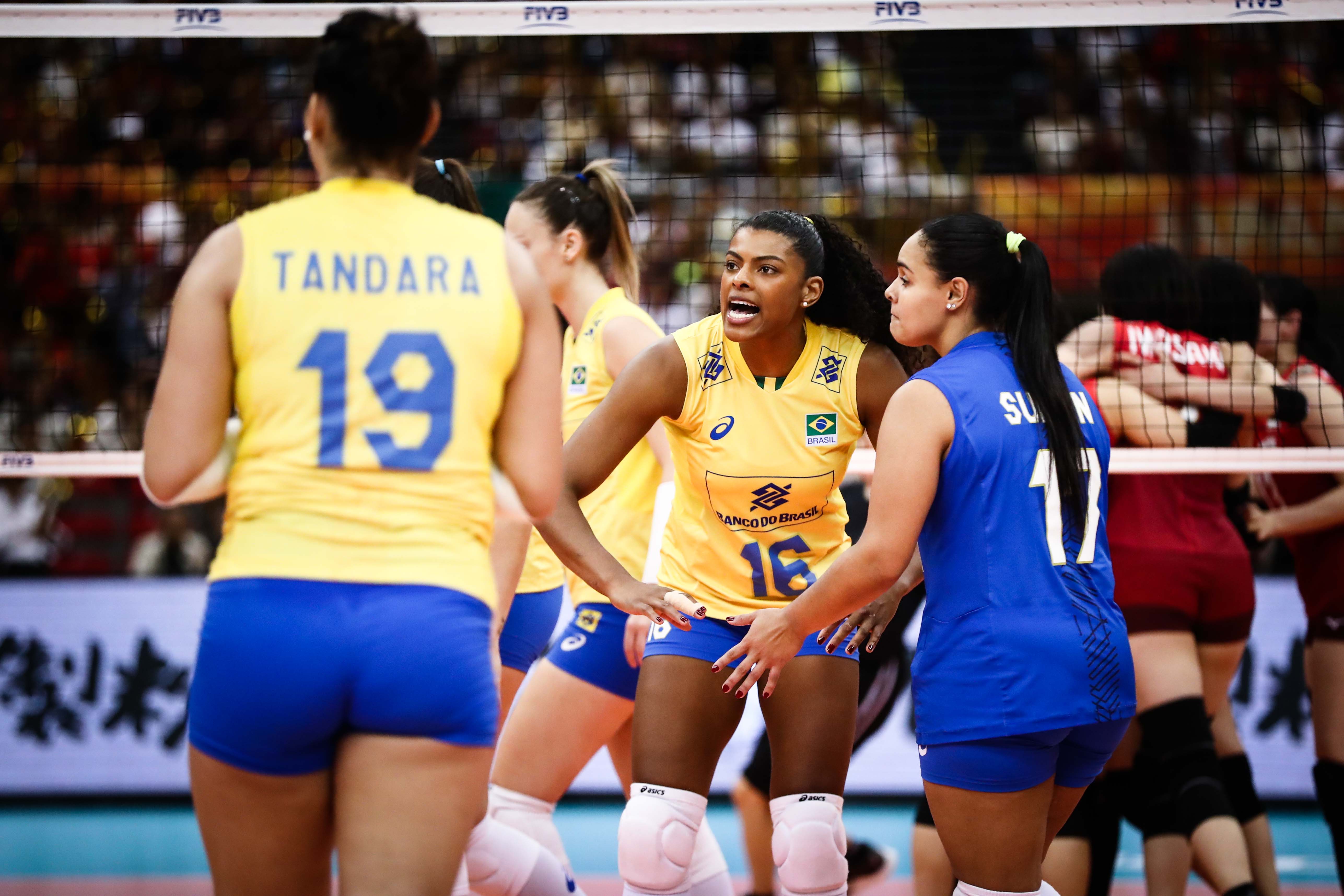 可怕,排球赛场新变革,“绿牌”出现了,绿牌和鹰眼携手限制演戏