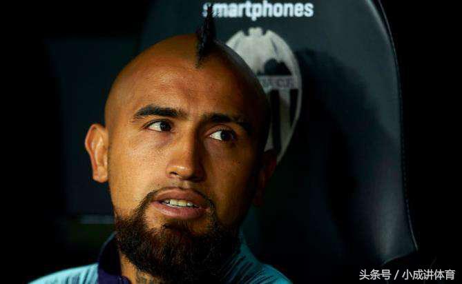 他是世界级中场，却在巴萨沦为替补，如今还被高层批评不尊重队友