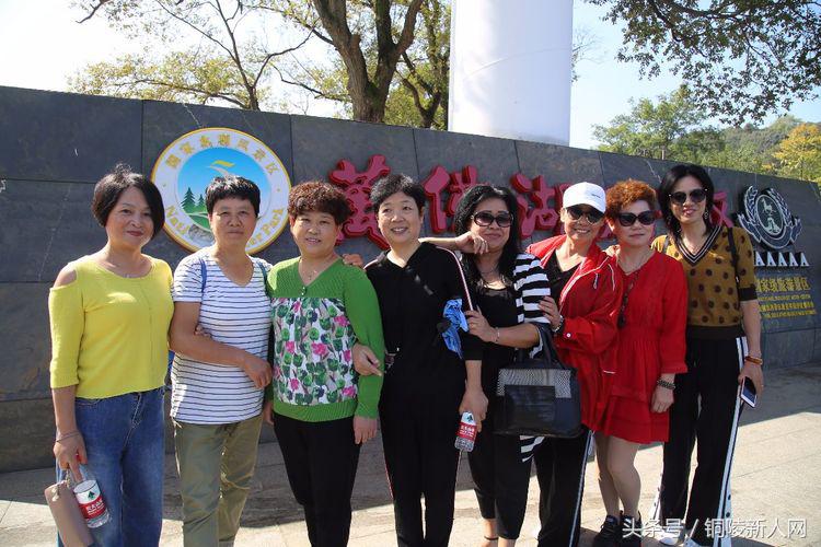 昔日水天一色的万佛湖美景,万佛湖的风景美如画