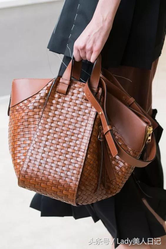 zara品牌的劣势,zara驼色