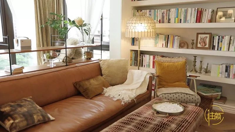 她不跟风网红款，竟花了60w把一堆旧家具搬回了家！