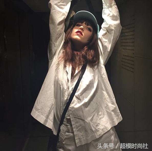 美版小松菜奈，厌世颜小仙女，私底下却是沉迷丧文化的病娇宅？