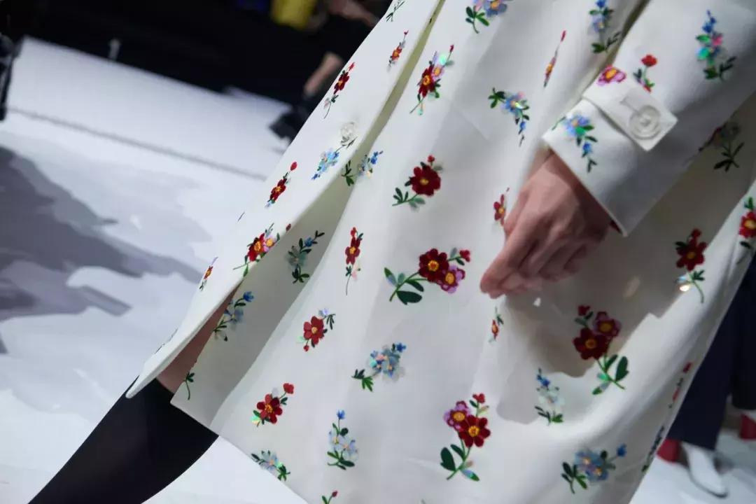 上海时装周看见最美摩登中国风,上海时装周看秀