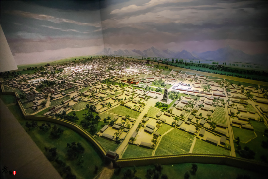 朝阳凤凰山舍利塔,藏传佛最著名的几座舍利塔