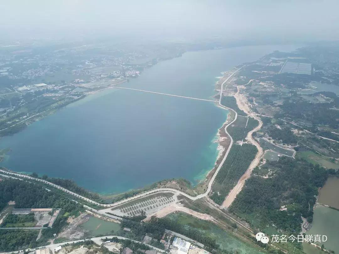 茂名露天矿环湖规划设想,茂名露天矿重大项目开工