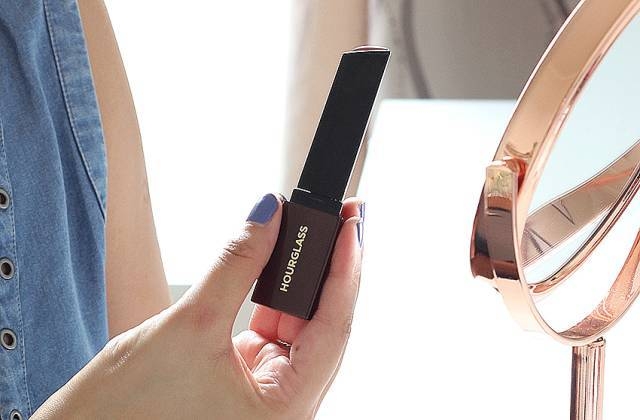 大油皮粉底液测试不卡粉,大油皮粉底液测评视频