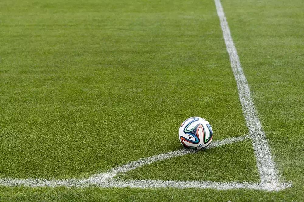 足球教学中的体能练习,足球如何训练体能