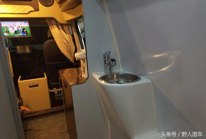 福特新全顺商旅房车四驱,福特全顺臻侣版商旅车