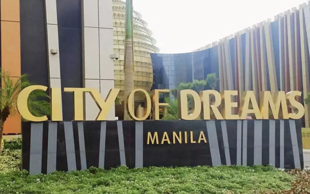 中国赌王在菲律宾致富：哄骗中国壮丁，*诱色**中国男人