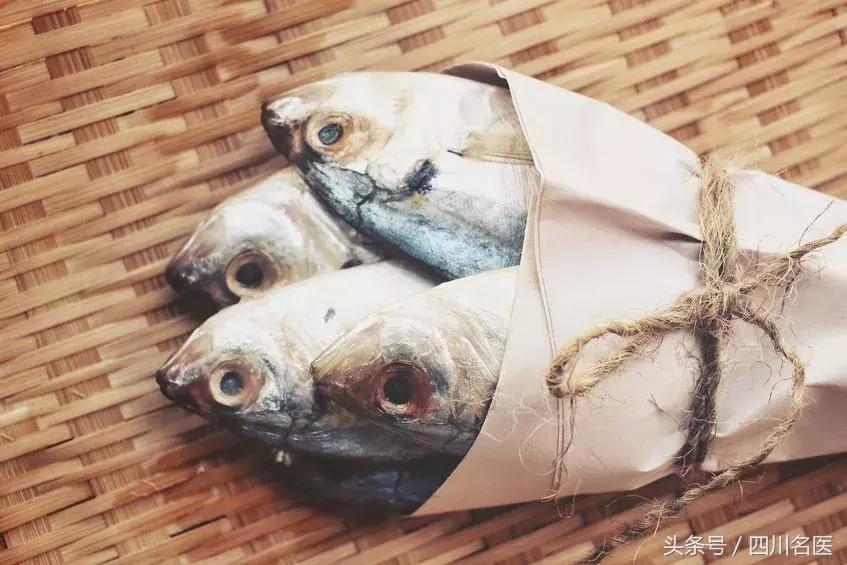 11个月宝宝把胃撑破了症状表现,一岁女婴胃被撑破心脏停跳