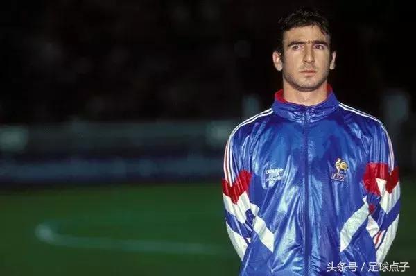 曼联队长坎通纳霸气庆祝,坎通纳曼联国王