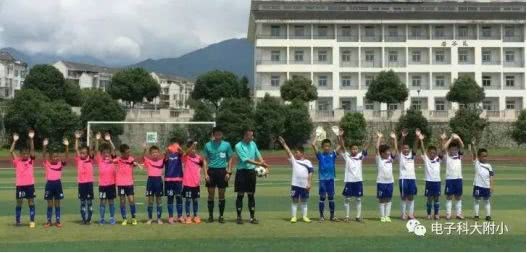 成都梦之队小学免费课程,小学足球梦之队