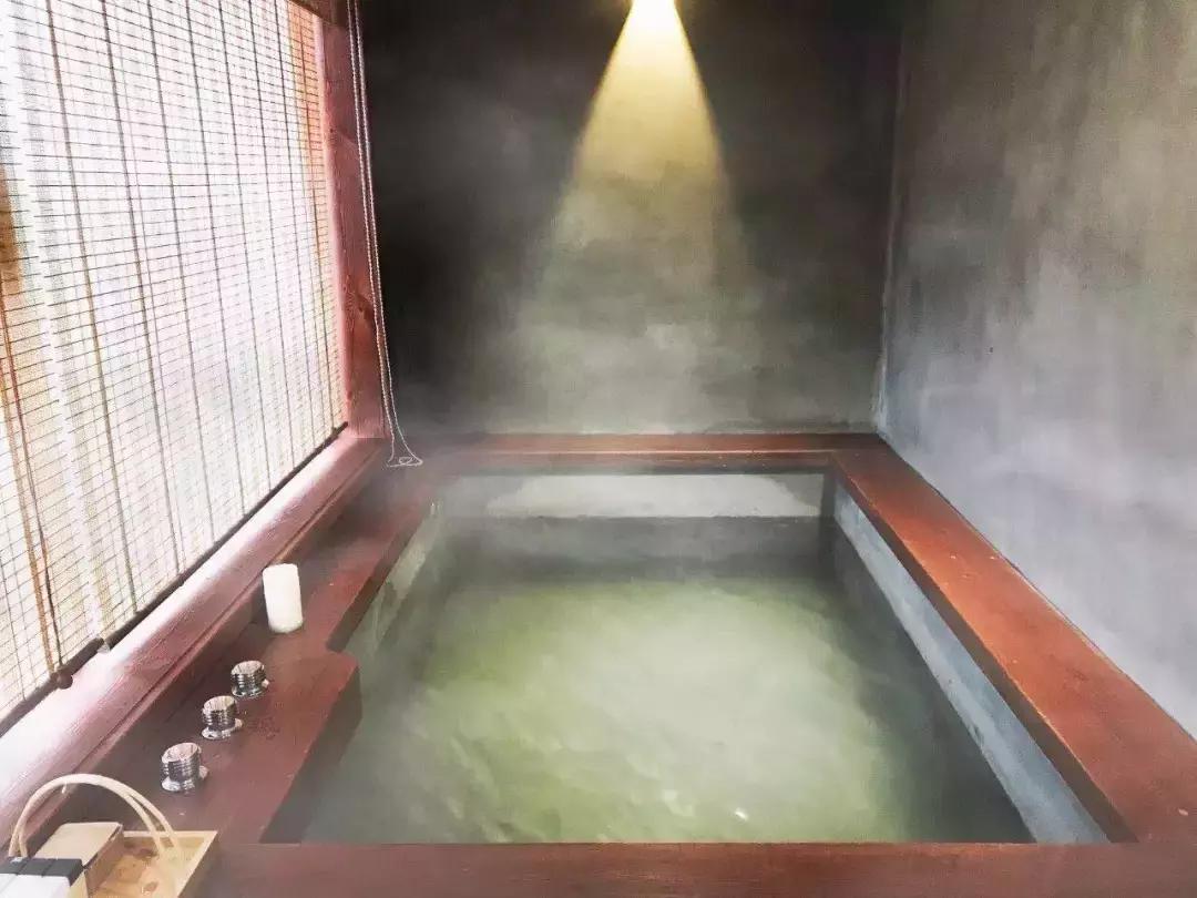 南京汤山温泉天气,汤山风景区秋天