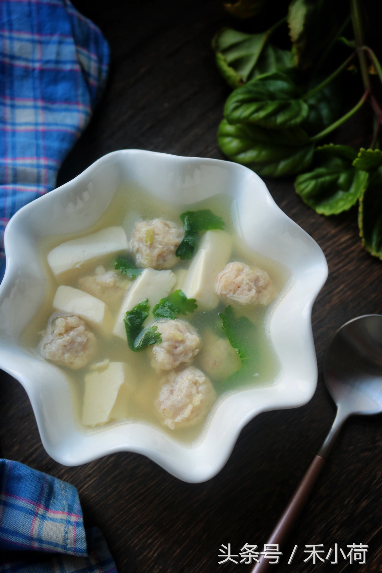 肉丸怎么做成q弹又好吃,肉丸如何才能做的q弹软糯