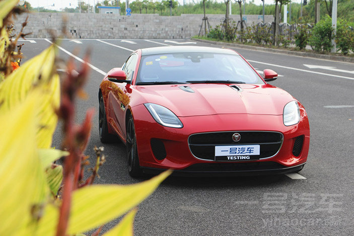 赛道测试捷豹f-type2.0t,新一代捷豹f-type试驾