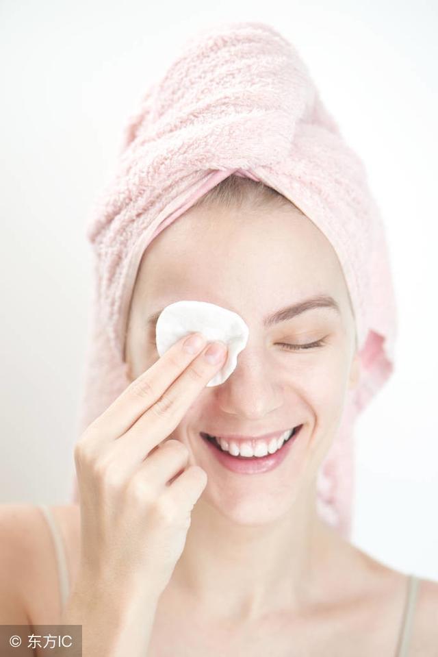 你真的会使用气垫粉饼吗?黄金6步骤,错一步你的妆就白化