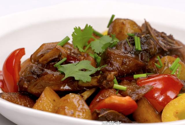 鸭子怎么去腥炖酸萝卜汤,鸭子怎么去腥增香