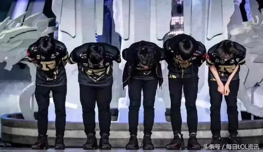 uzi和耐克签约,uzi耐克代言视频