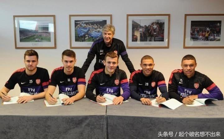 阿隆拉姆塞沃尔科特,阿隆拉姆塞